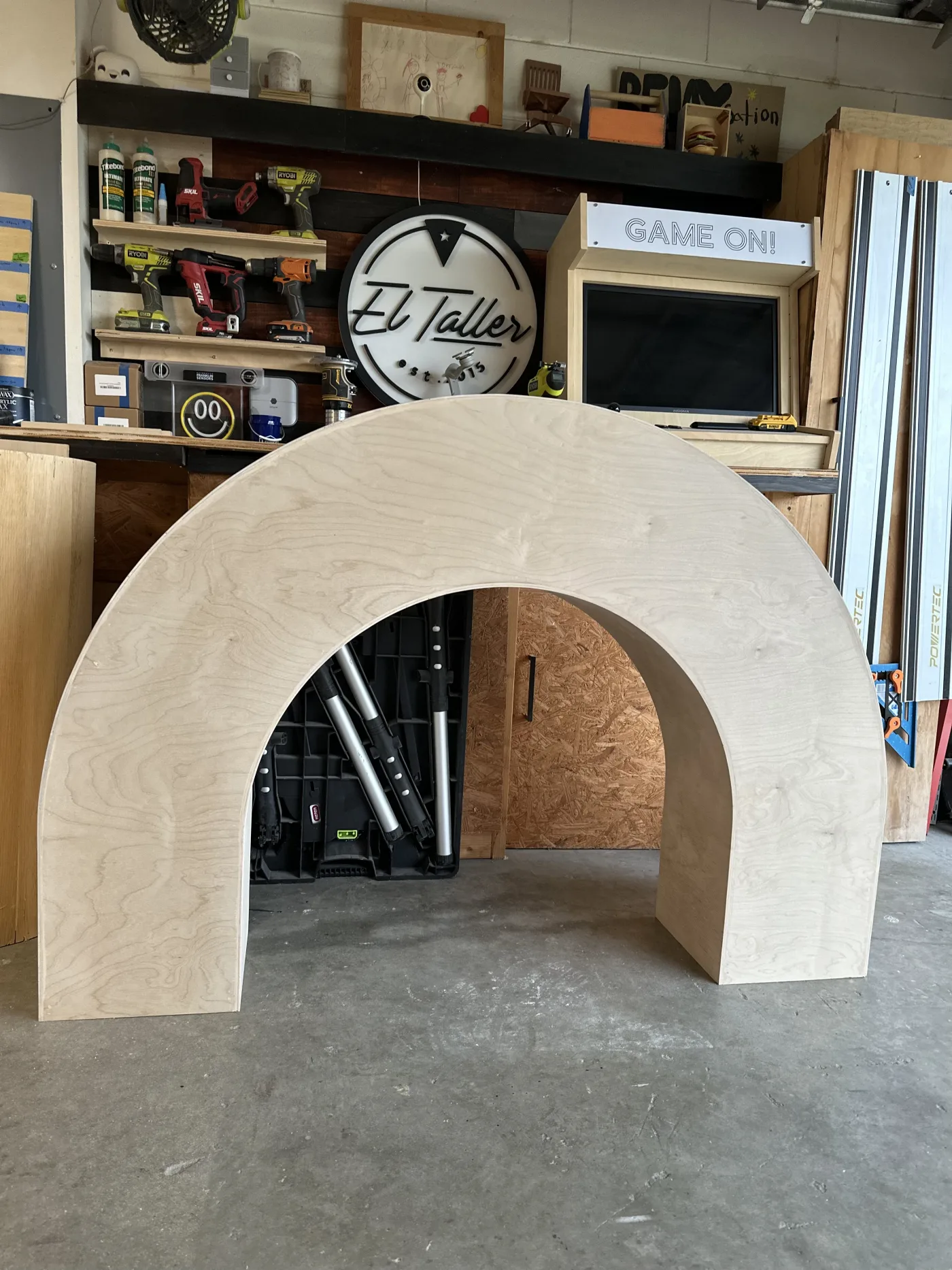Full arch 3D backdrop